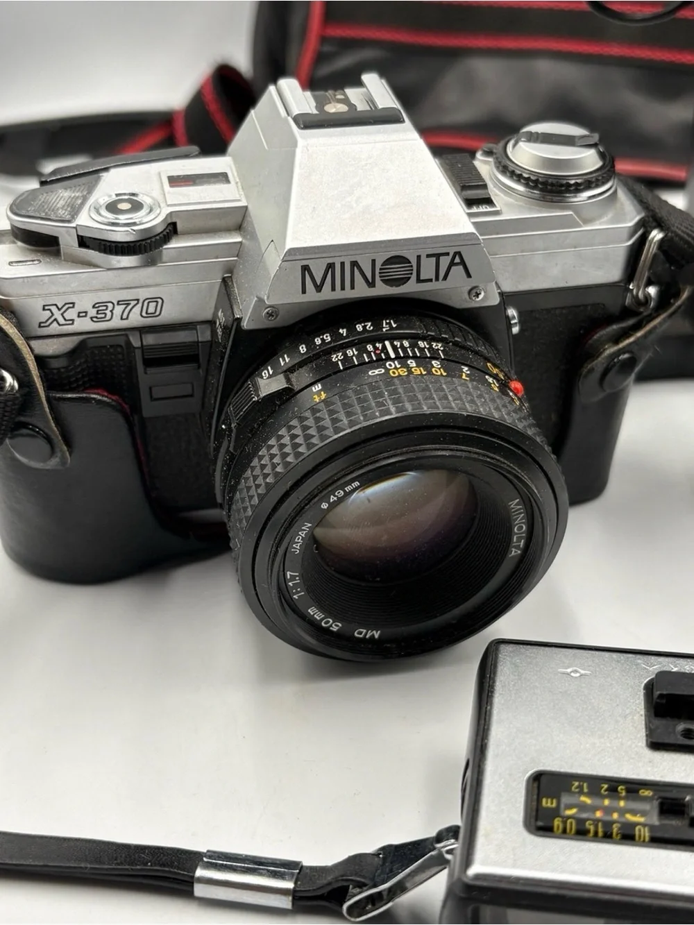 Vintage Camera Lot Minolta Canon Kodak Instamatic 60 Lenses Flash Case